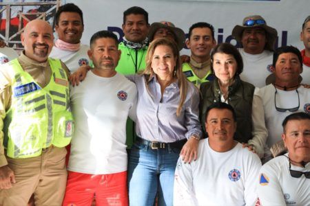 Resalta Lili Campos el trabajo y compromiso de los guardavidas de Solidaridad