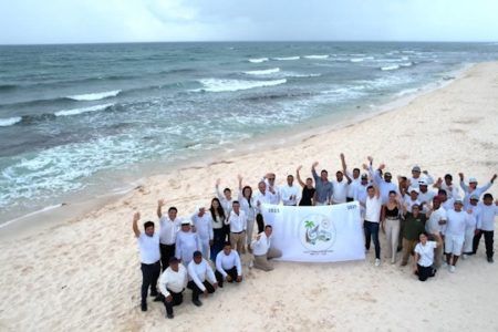 “Playa Aventuras DIF” recibe certificado de playa limpia por el IMEEC