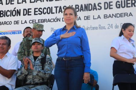Fortalecen valores cívicos en conmemoración del Día de la Bandera en Solidaridad