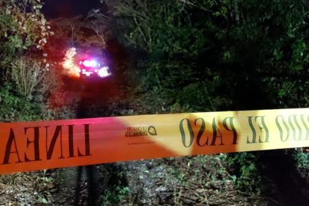 Hallan cuerpo en estado descomposición en la colonia “La Amistad” en Cancún