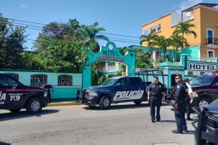 Detienen a un hombre que amenazaba quitarse la vida con un arma falsa en un hotel, podría estar relacionado en 10 ejecuciones en Morelos
