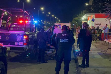 Sujetos armados le tiran plomo a un joven que caminaba en un fraccionamiento de Cancún