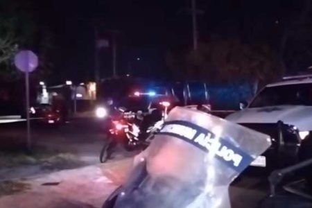 Balean a presunto chofer de Uber fuera de un motel