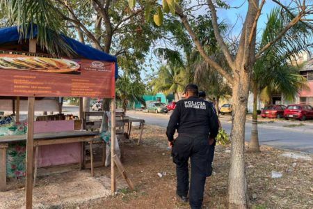 Descubren una persona sin vida en un puesto de tacos en fraccionamiento de Cancún