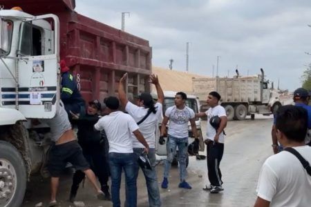 Muere mototaxista arrollado por volquete cerca de las obras del Tren Maya