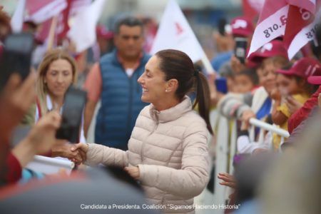 Sheinbaum reacciona contra ley migratoria SB4 de Texas