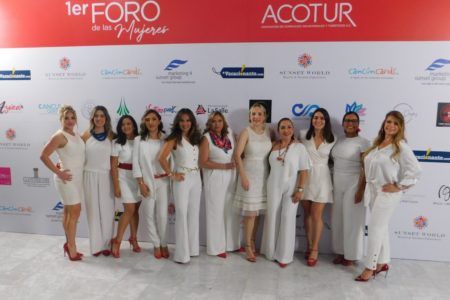 Industria vacacional celebra a las mujeres y promueve mayores espacios para su empoderamiento en el Caribe Mexicano