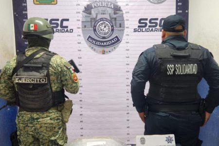 Recala “ladrillo” de droga en las costas de Playa del Carmen