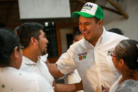 Juan Carrillo a favor de nuevos apoyos para mujeres de 60 a 64 años