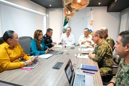 Arrancan trabajos para contrarrestar arribo masivo de  sargazo a las playas de Quintana Roo