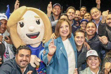 El PRI, PAN y PRD aportaron un total de 180 mdp, informó Xóchitl