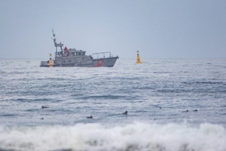 Militares arrastrados por el mar: hay un detenido