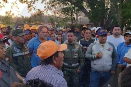 Bloquean ejidatarios acceso a las obras de ‘Puerta al Mar’