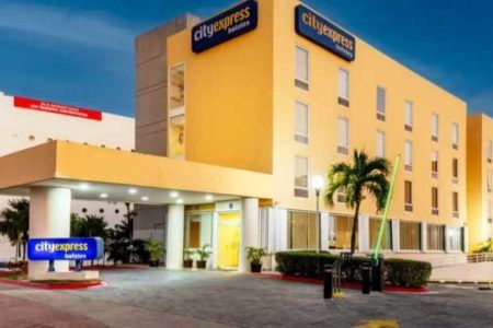 Posible ‘pacto suicida’, en caso de inglés hallado muerto en hotel de Cancún
