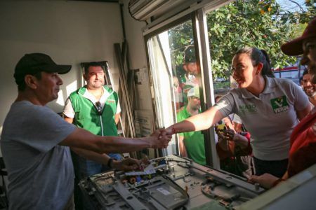 Propone Majo Osorio un transporte a bajo costo y seguro