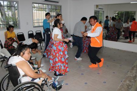 Ofrece Chucho Pool crear el Instituto de Atención al Adulto Mayor