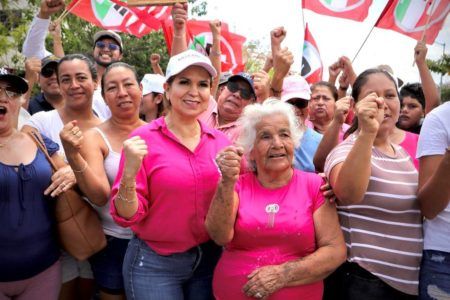 Unidad deportiva y Centro Comunitario de Villas del Sol serán una realidad en la renovación: Lili Campos