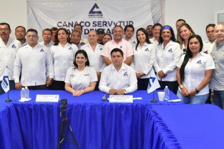 Con empresarios, expertos y ciudadanos, Estefanía Mercado construirá su Plan Municipal de Desarrollo