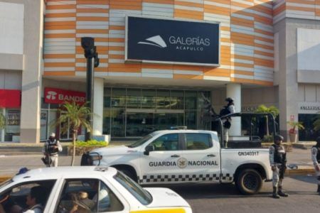 Resulta herida una persona en ataque armado cerca de un centro comercial en Acapulco
