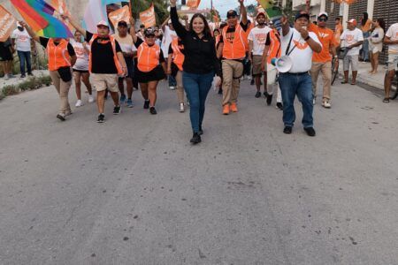 Karina Tíquet lo Nuevo Va Enserio