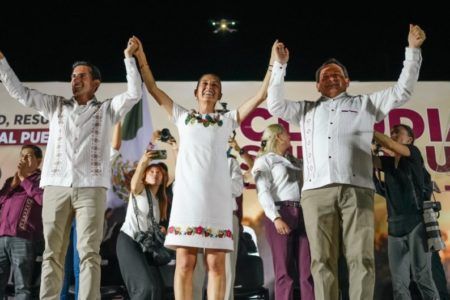 Sheinbaum respalda la solicitud de AMLO de apoyo a países de la Celac por el asalto a la embajada 