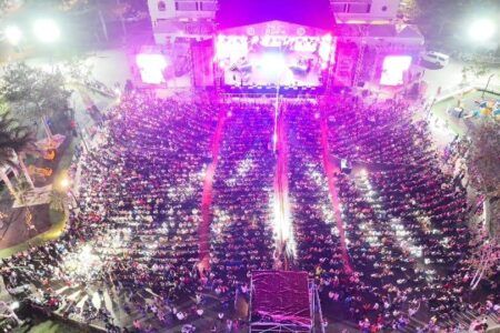 Consienten y festejan en grande a mamás solidarenses