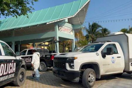 Asesinan a balazos a una mujer dentro de un restaurante