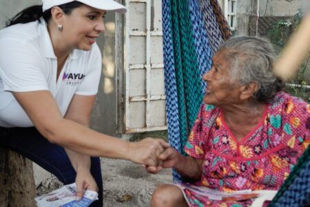 XÓCHITL GÁLVEZ DIGNIFICARÁ A LOS TRABAJADORES DE LA SALUD CON MEJORES CONDICIONES LABORALES, AFIRMA MAYULI MARTÍNEZ