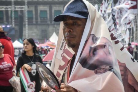 Morena se moviliza en la CDMX con pagos de hasta mil 500 pesos para llenar el Zócal
