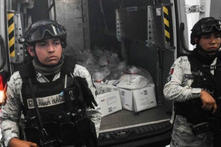 Comienza la distribución de 317 millones de boletas electorales en todo el país con custodia de las Fuerzas Armadas