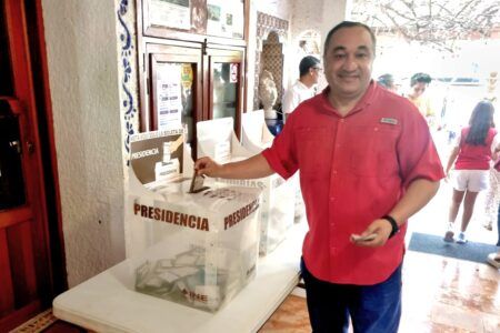 Jorge Rodríguez vota y destaca la gran participación ciudadana