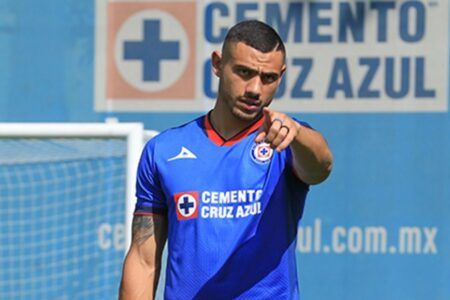 Cruz Azul anuncia el fichaje de Giorgos Giakoumakis, el primer griego en la historia de la Liga MX