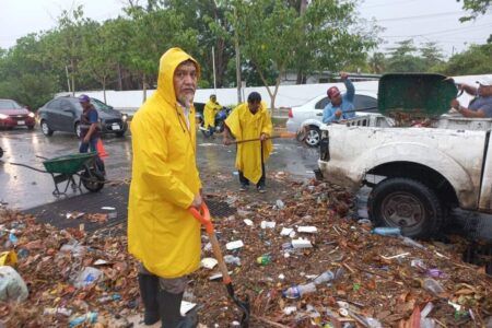 “Al fin…, llegó la lluvia”: aguacero en la capital de Quintana Roo dejó severa inundaciones