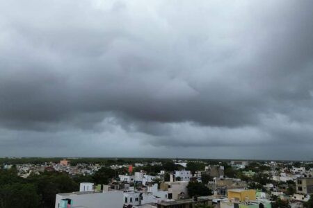 Alberto podría evolucionar tormenta tropical: se esperan fuertes vientos y oleajes hasta tres metros, advierte Conagua