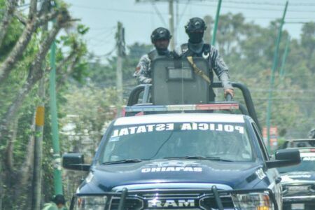 Hallan cuerpo de un supervisor del INE en una carretera de Chiapas