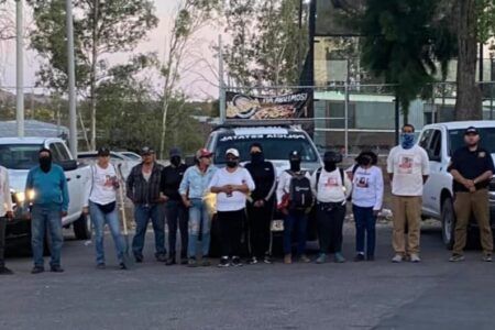 Colectivo de buscadoras halla los restos de 10 personas en ocho fosas clandestinas 