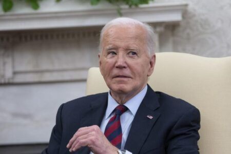 Biden anunciará medidas de protección contra la deportación de personas casadas 
