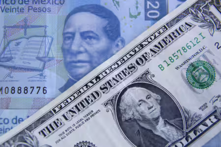 ¡Peso se acerca a la barrera de los $17! Precio del dólar hoy 4 de julio