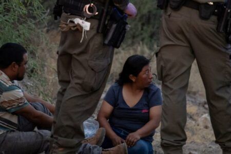 Las múltiples tecnologías que utiliza EU para vigilar a casi 180 mil migrantes
