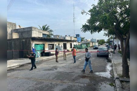 Sujeto ebrió “machetea” a un agente fiscalía de Solidaridad