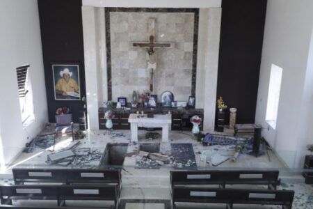 Abren investigación por la vandalización de capilla y robo de cuerpos de familiares de “El Licenciado”, líder del Cártel de Sinaloa
