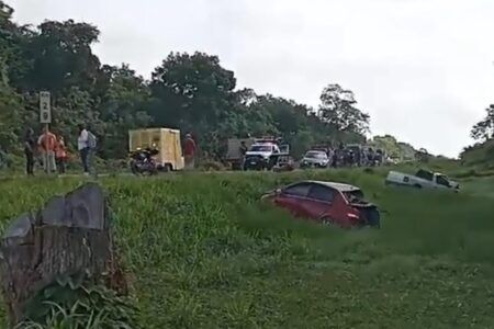 VIDEO | “Encontronazo” carretero; hay al menos dos lesionados