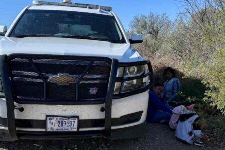 Seguridad Nacional reporta reducción de 70% en liberación de migrantes irregulares recién ingresados a EU