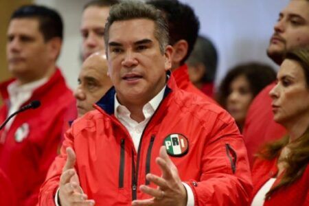 “Alito” Moreno exhibe a líderes del PRI por casos de corrupción y judiciales