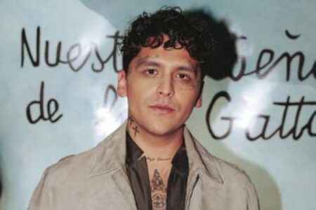 Tunden al novio de Ángela Aguilar por esta nueva FOTO, “¿y su hija?”