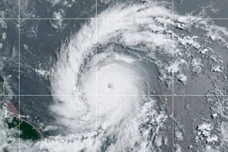 Beryl se fortalecerá a categoría 1; hora exacta en que tocará tierra en Texas