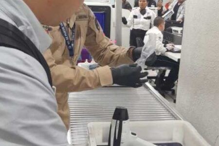 Decomisan 10 kilos de metanfetamina a ciudadano chino en el Aeropuerto Internacional de la Ciudad de México