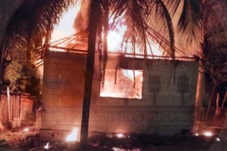 Se incendian dos palapas en Felipe Carrillo Puerto