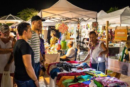 Caen las ventas para los comerciantes del Centro de Playa del Carmen
