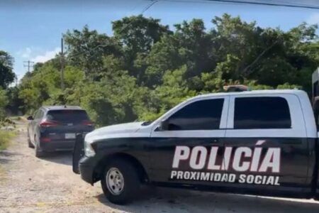 Con antecedentes de soborno, policía hallado ejecutado en el tramo Puerto Morelos-Cancún